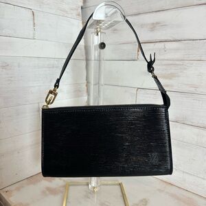 Vintage Louis Vuitton Black Epi Pochette 1995
